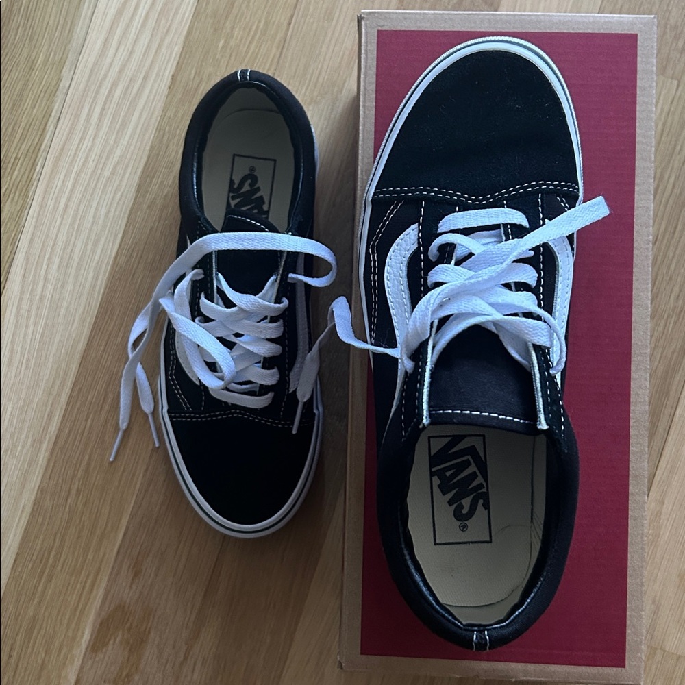 Vans Old Skool Low Tops Black size 7 - Picture 3 of 8
